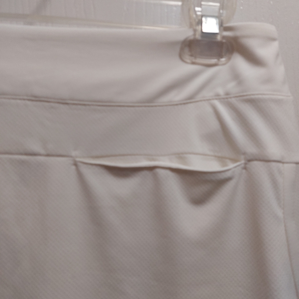 Nike Dri-Fit Women's New Without The Tag White Skorts Size M - Picture 8 of 10